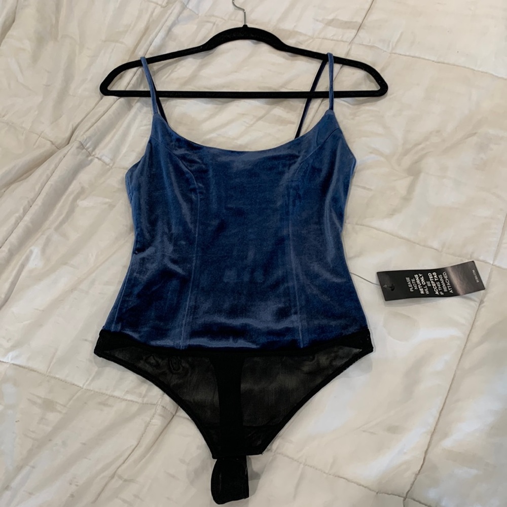 BCBG MAXAZRIA Velvet Bodysuit Size XS NWT dark navy